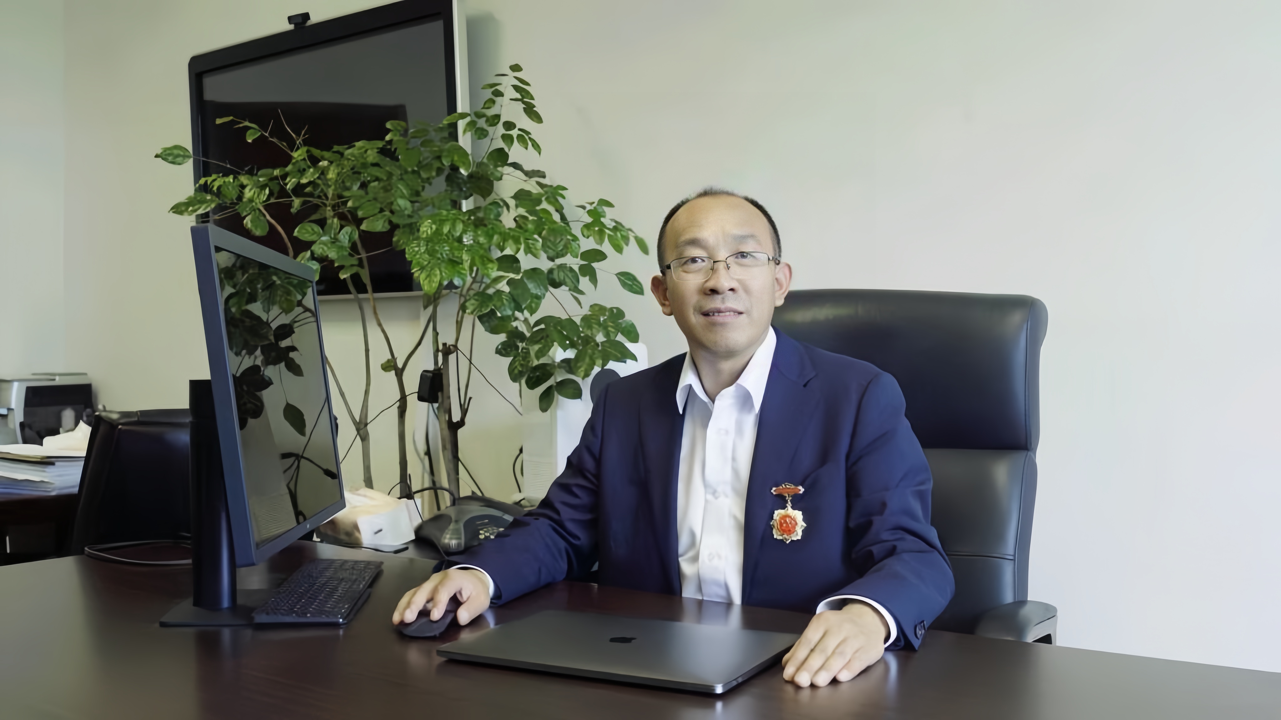 九游会在线登录官网创新论坛第一千四百八十五讲：金属-有机限域结构可控组装与拟酶催化