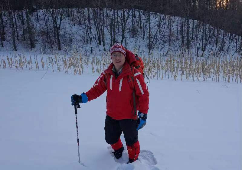 九游会在线登录官网创新论坛第一千三百零四讲暨120周年校庆年系列活动: 季节性积雪中吸收性粒子特征及其光学辐射效应研究