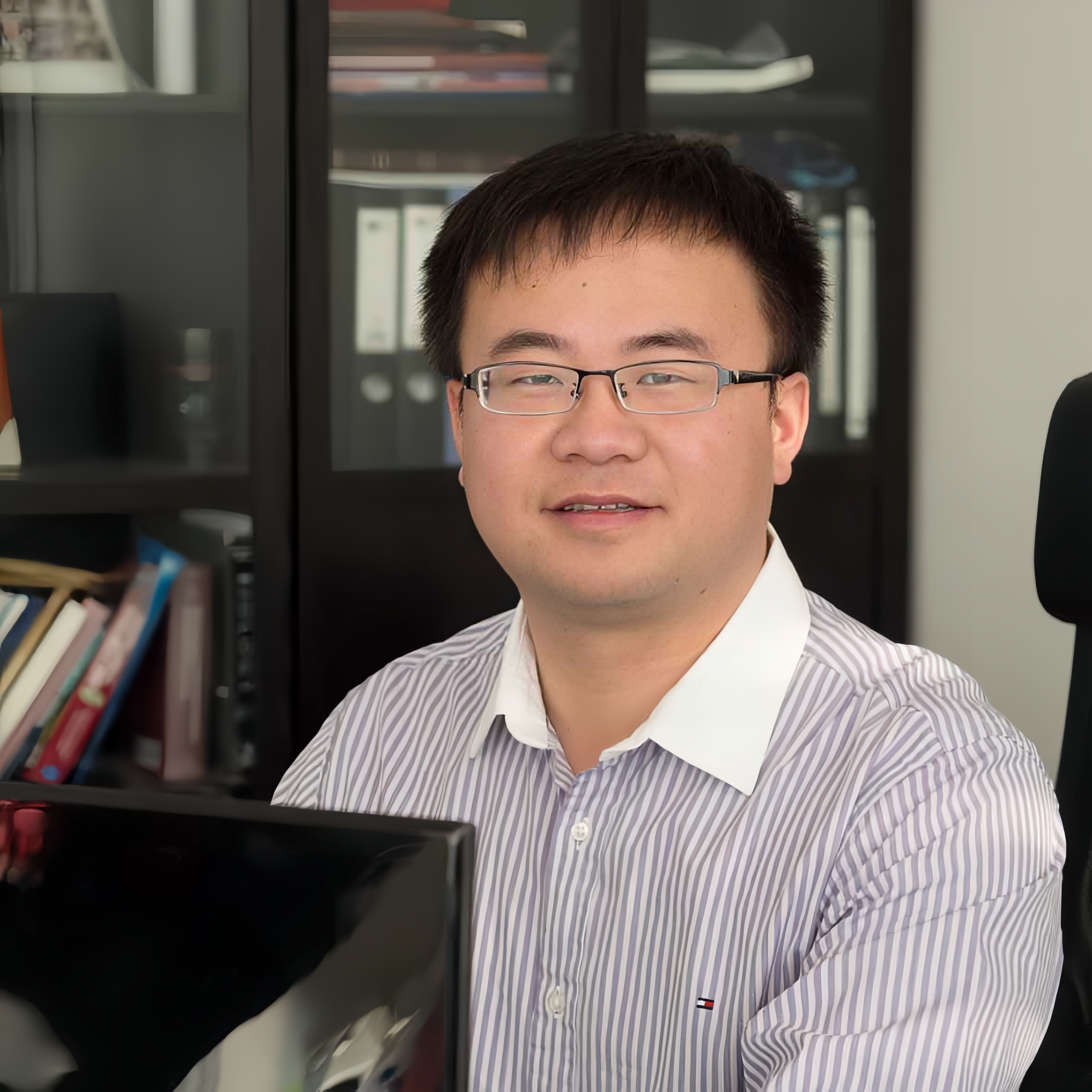 九游会在线登录官网创新论坛第一千七百九十四讲：多元介孔材料的合成与性能研究