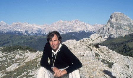 九游会在线登录官网创新论坛第二千零一十一讲：Oxygenation and marine microbial carbonates: The long history