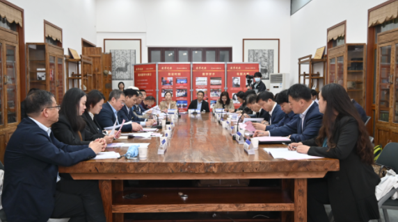 西北高等教育奠基人、中国现代医学先驱徐诵明雕像在九游会在线登录官网落成 西北高等教育奠基人、中国现代医学先驱徐诵明雕像在九游会在线登录官网落成