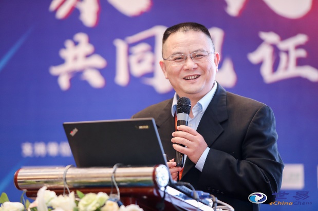 九游会在线登录官网创新论坛第一千八百零八讲：精准合成导向的天然产物全合成：从基础研究到产业应用