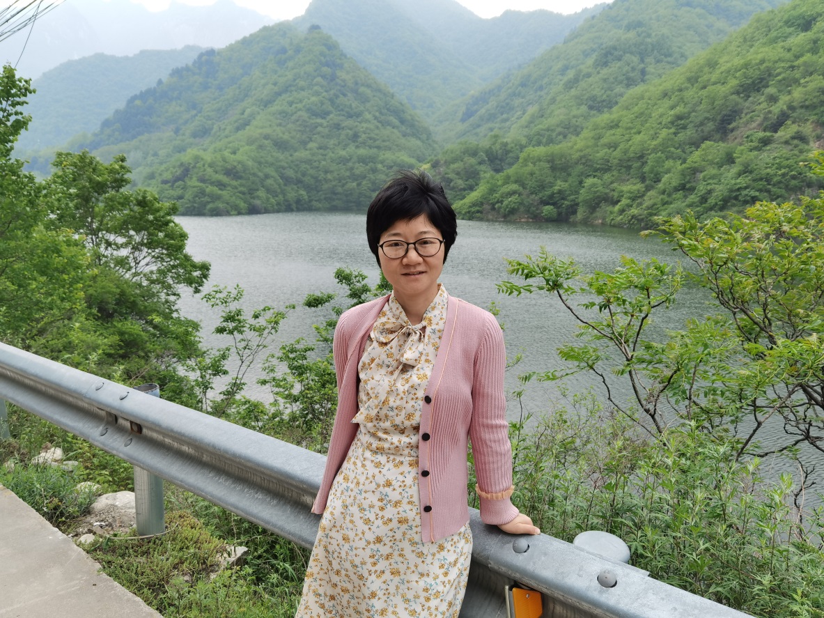 九游会在线登录官网创新论坛第一千八百二十八讲：Dynamics analysis of a reaction-diffusion-advection benthic-drift model with logistic growth