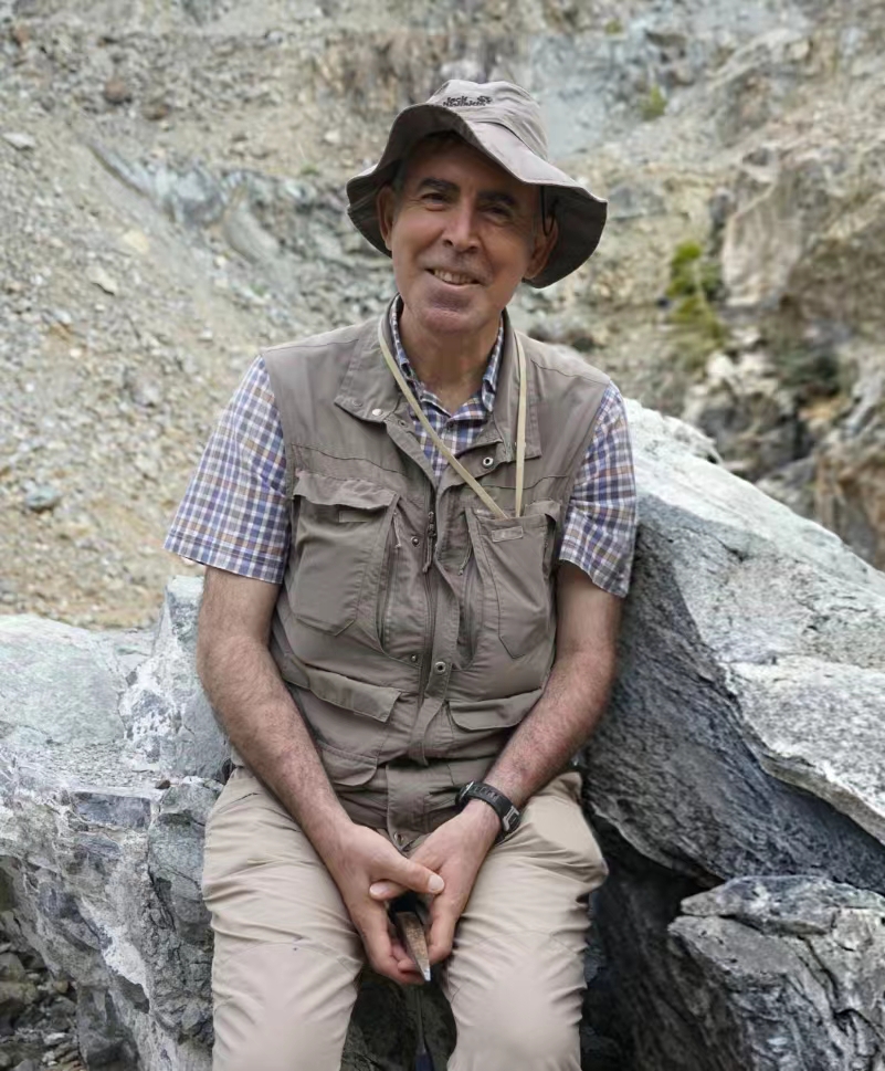 九游会在线登录官网创新论坛第一千八百四十二讲：Records of processes for subduction initiation, slab roll-back and ophiolite genesis in Turkey: Field, geochemical and  geochronological constraints