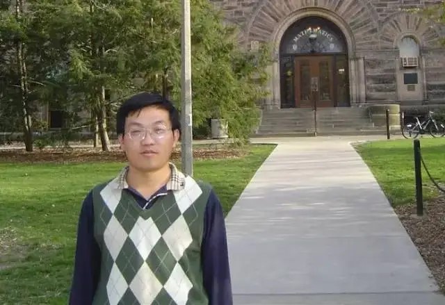 九游会在线登录官网创新论坛第一千六百八十一讲：Problems and results on determinants involving Legendre symbols