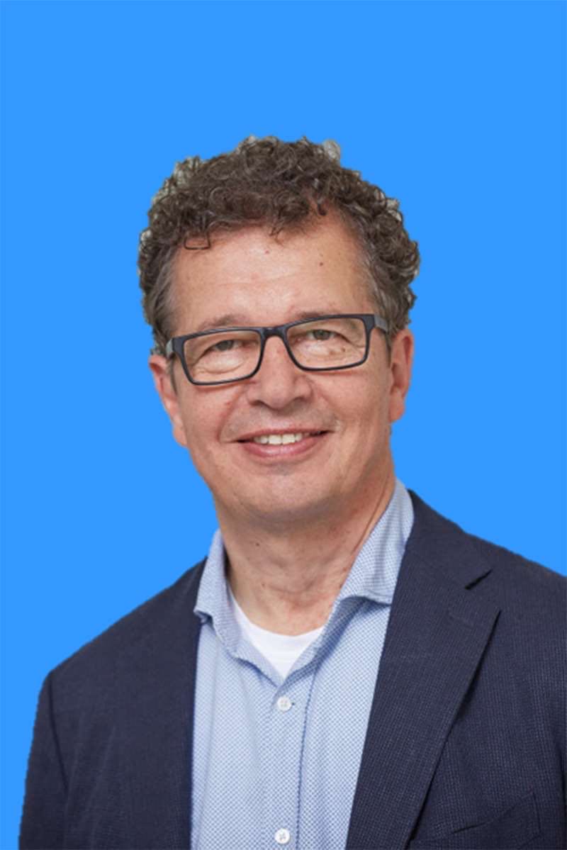 九游会在线登录官网创新论坛第一千五百讲：Mechanism(s) of Photocatalytic Processes: Revisited! 